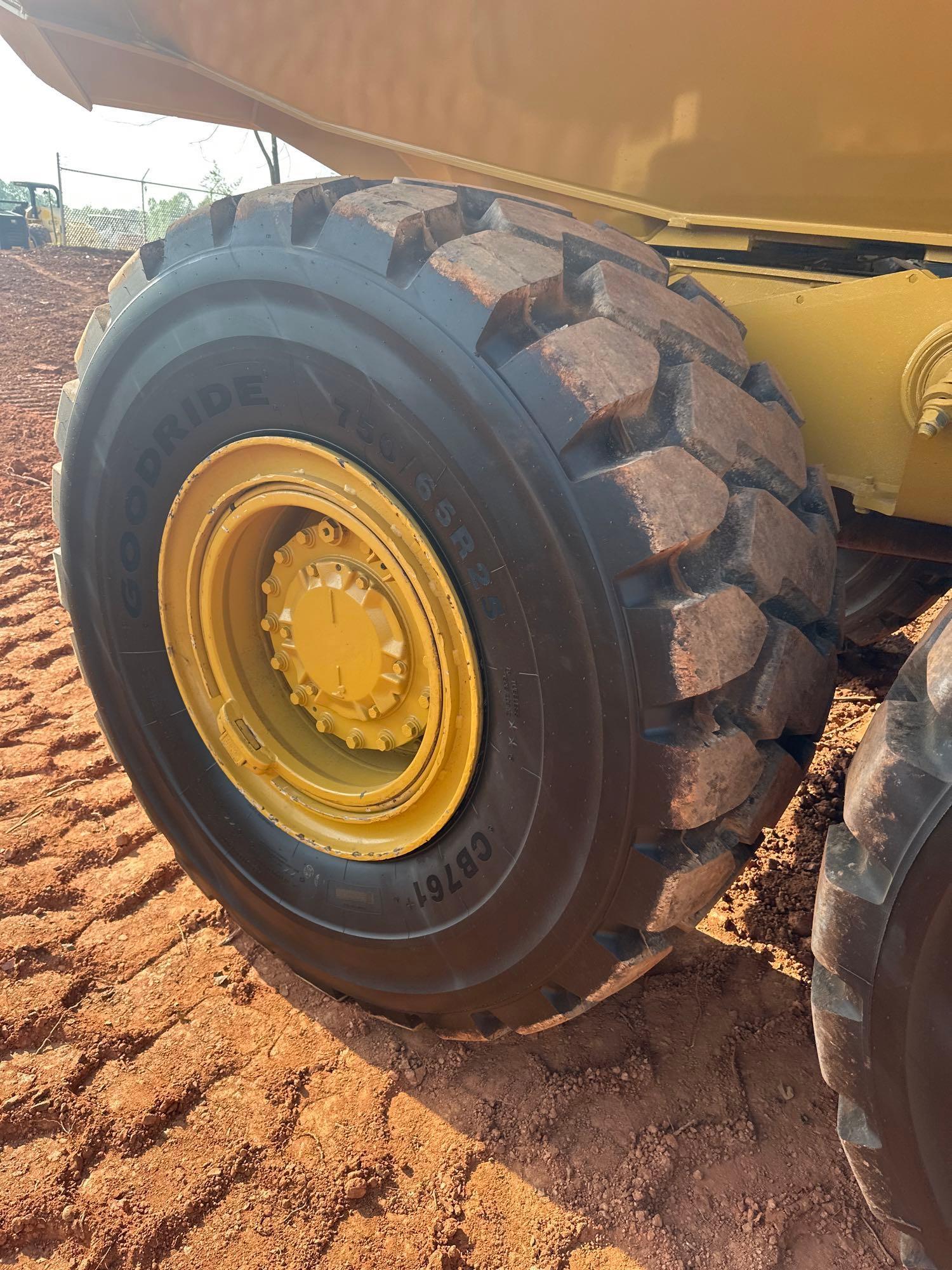 2016 CATERPILLAR 730C 6X6 ARTICULATED DUMP TRUCK