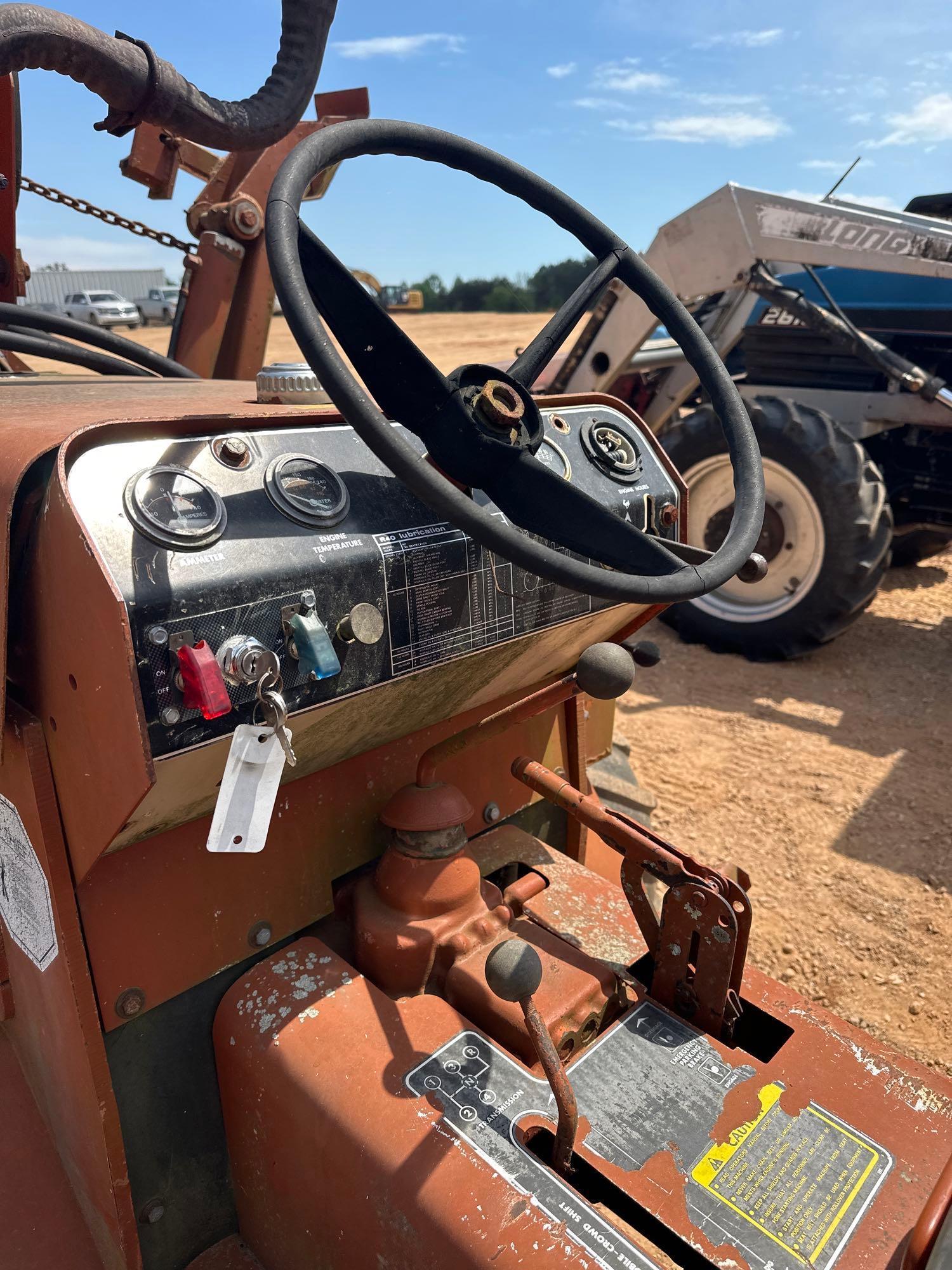 DITCH WITCH R40 4x4 RIDE ON TRENCHER