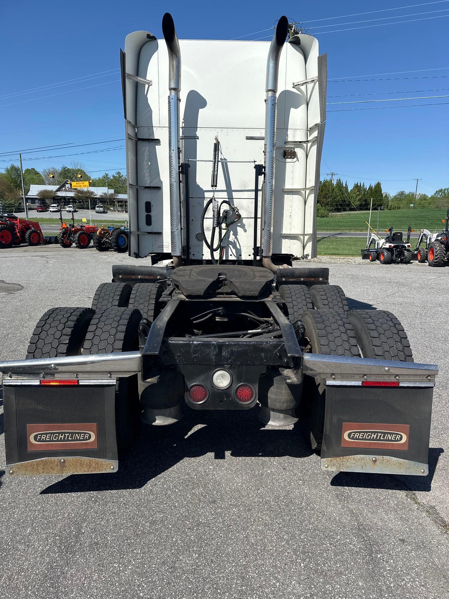 2006 FREIGHTLINER CL120 COLIMBIA T/A SLEEPER TRUCK TRACTOR