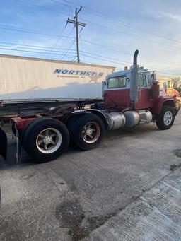 1988 Mack R SERIES T/A TRUCK TRACTOR