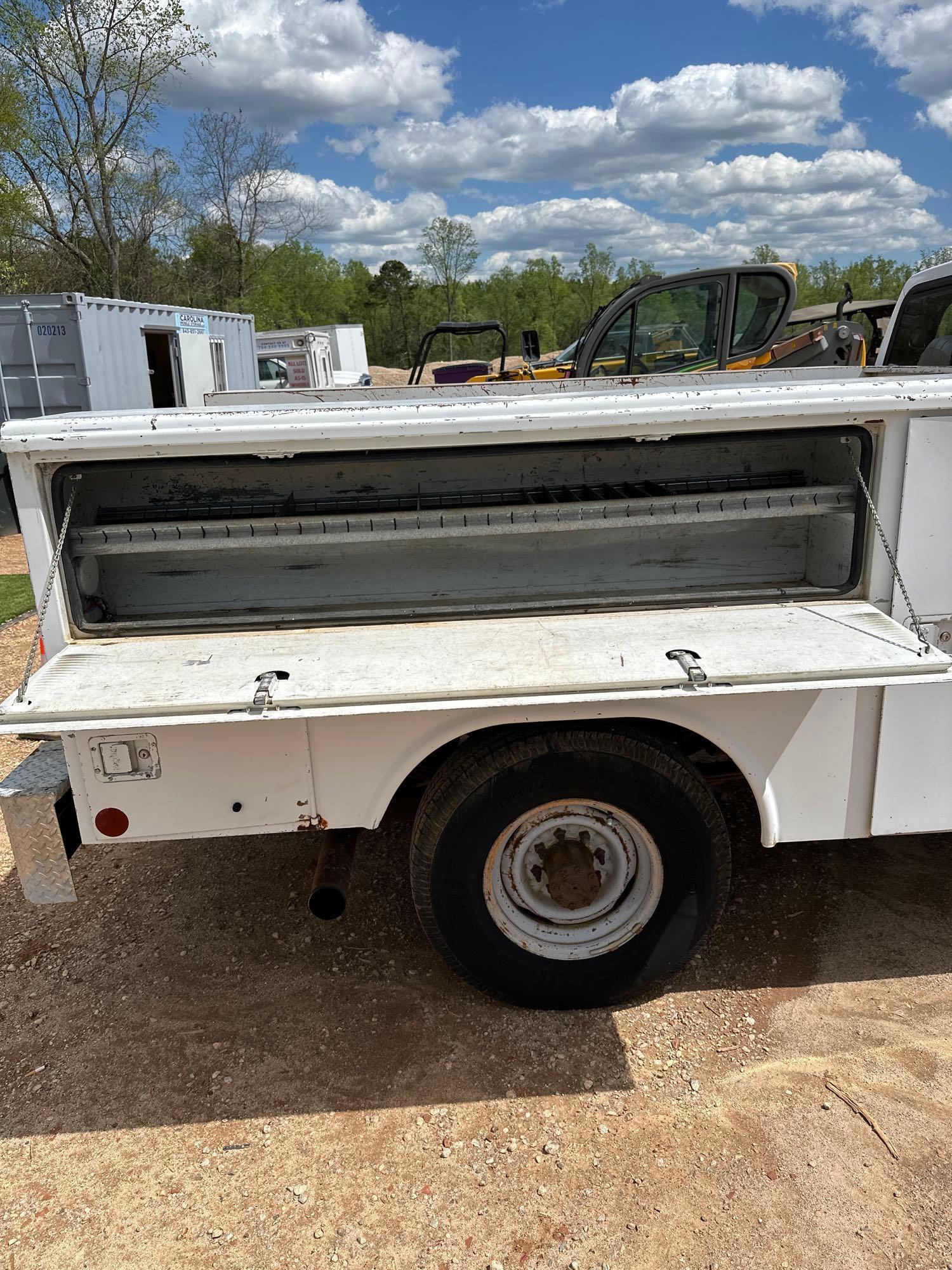 FORD 1997 F350 SINGLE AXLE