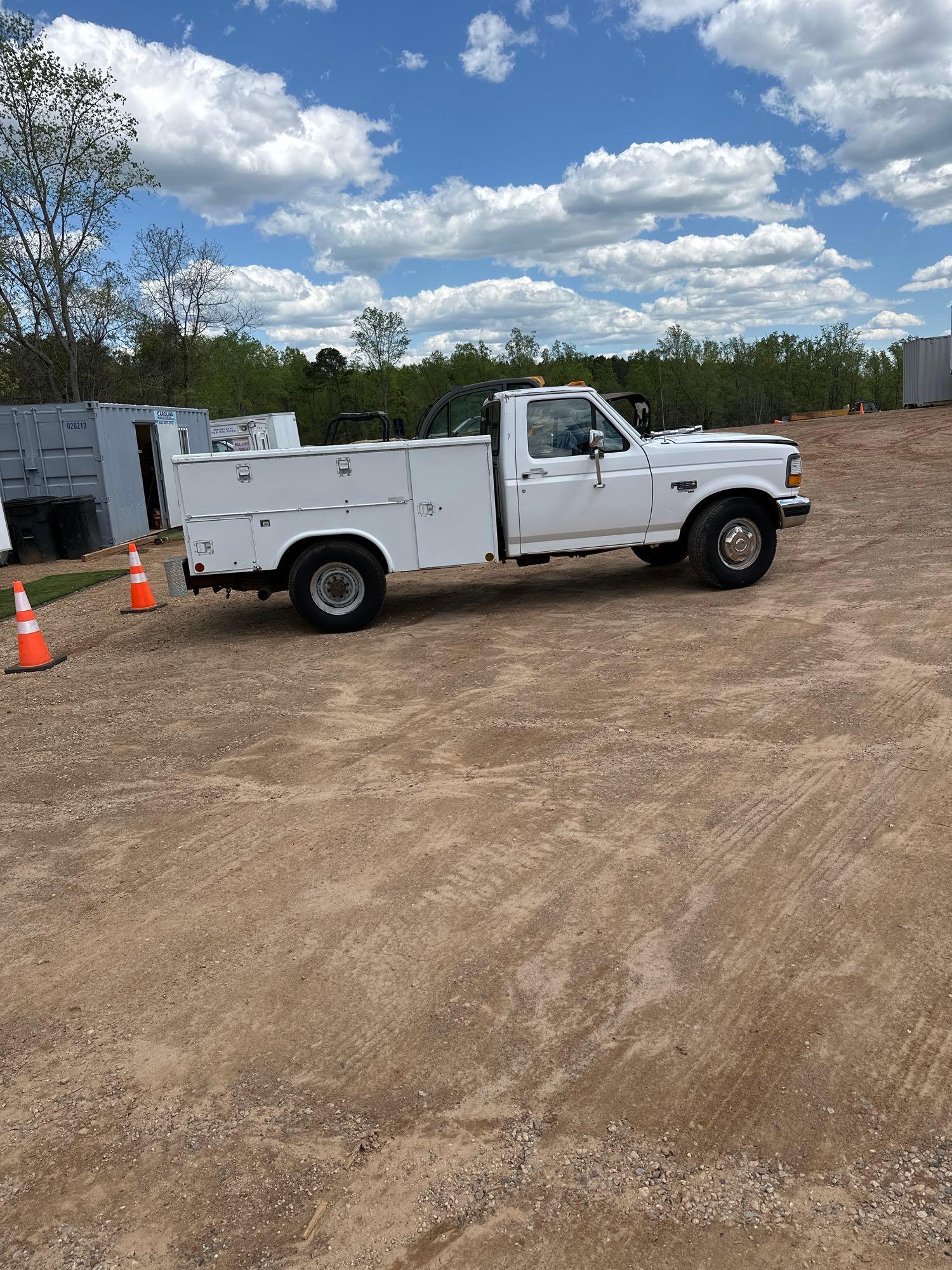 FORD 1997 F350 SINGLE AXLE