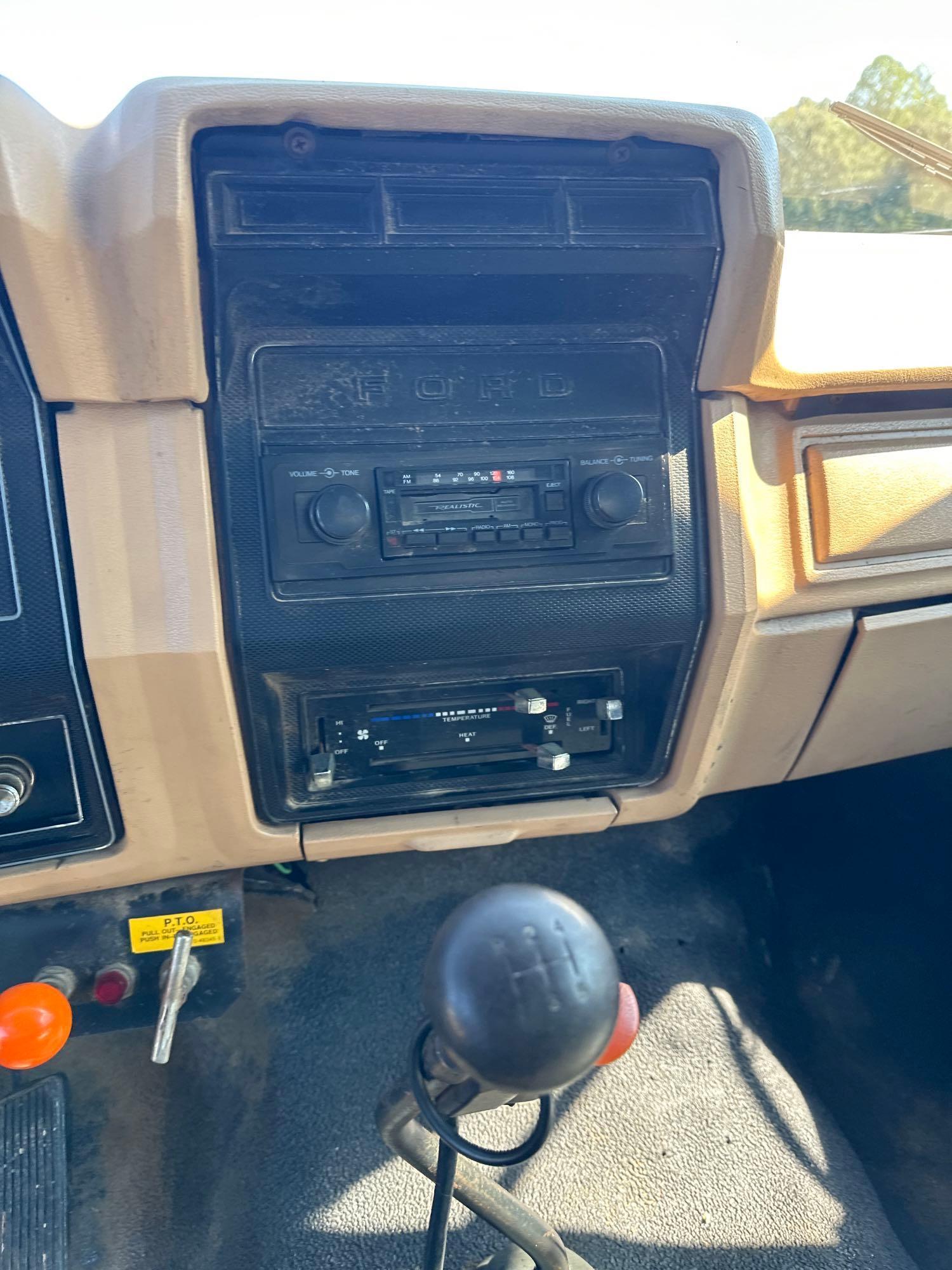 1984 FORD F-SERIES S/A DUMP TRUCK