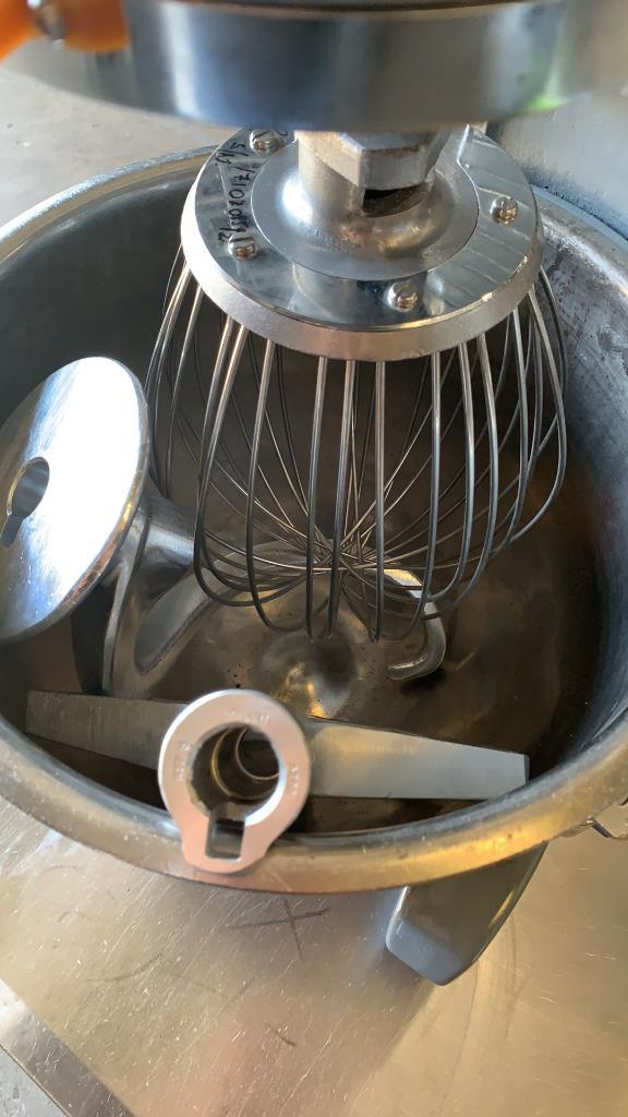 20 qt Mixer