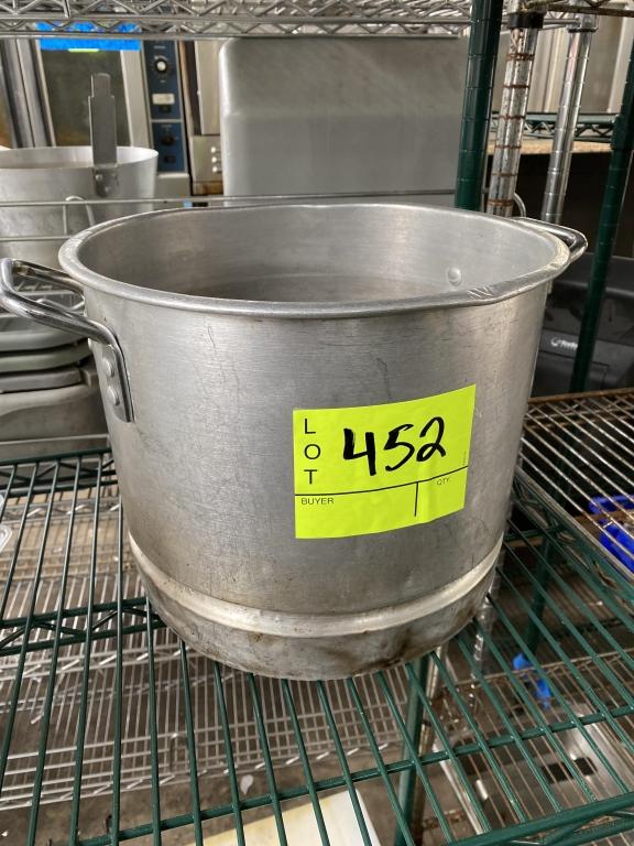 Stock pot