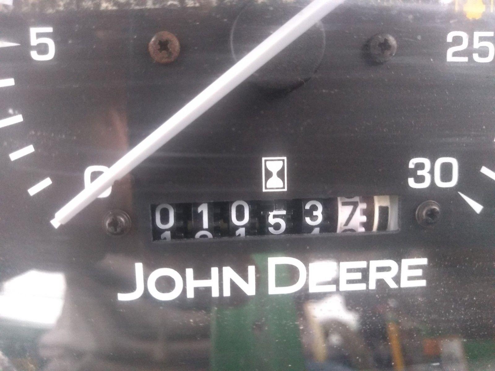 5203 JOHN DEERE TRACTOR/BOOM SPRAYER