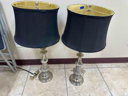 2 Lamps