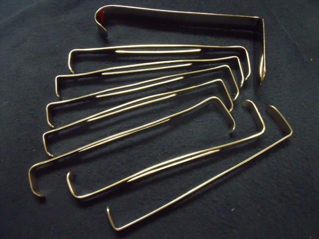 Lot of 8 Misc retactors