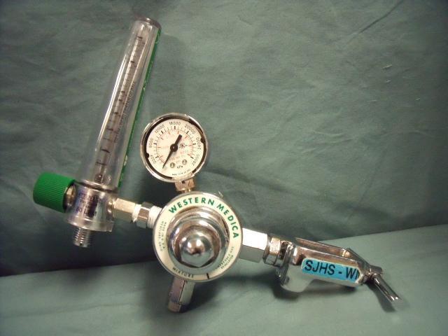 Western Medica Gas Regulator *FOR PARTS missing gauge cover*