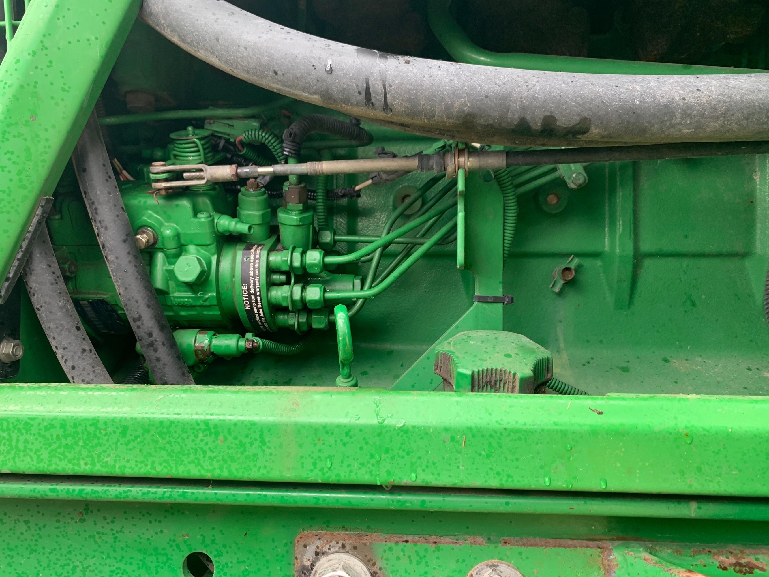 John Deere 7410 4x4 Tractor