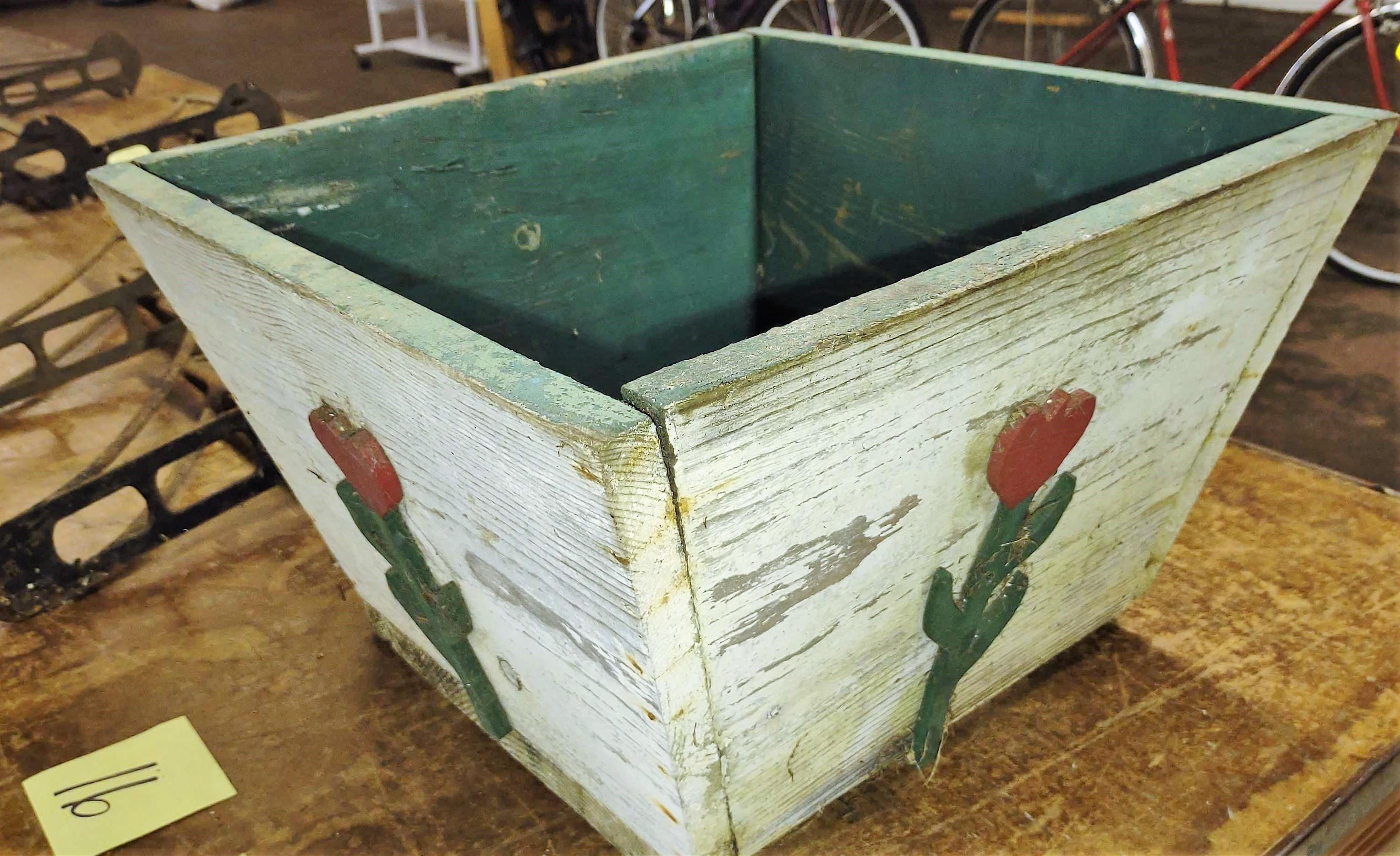 VINTAGE FOLK ART WOODEN PLANTER - PICK UP ONLY