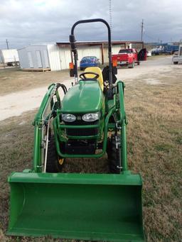 2017 John Deere 2025 Tractor - Located in Trinity, TX