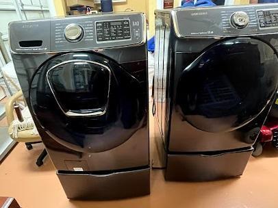 Samsung washer and dryer (electric)