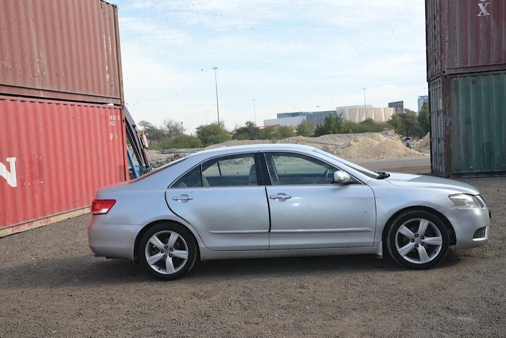 2011 Toyota-Aurion Saloon