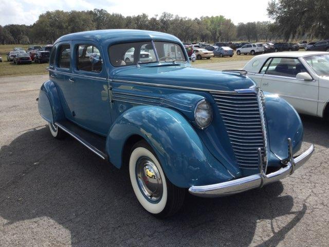 1938 Hupmobile -