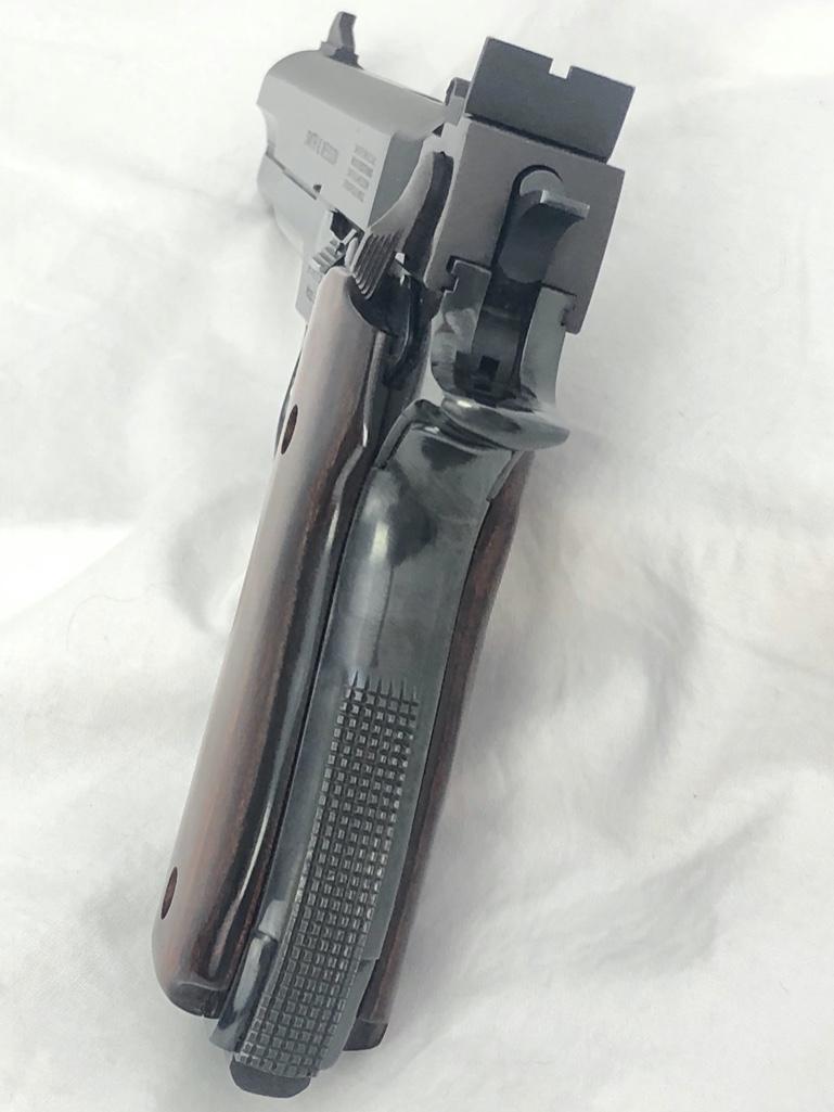 Smith & Wesson Model 52-2 Wadcutter 38 Spl. 3 Mags