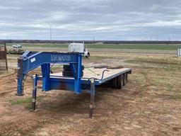 30ft Loadmaster Tandem Dual Flat Bed Trailer 102" wide with ramps Very straight clean trailer SELLS