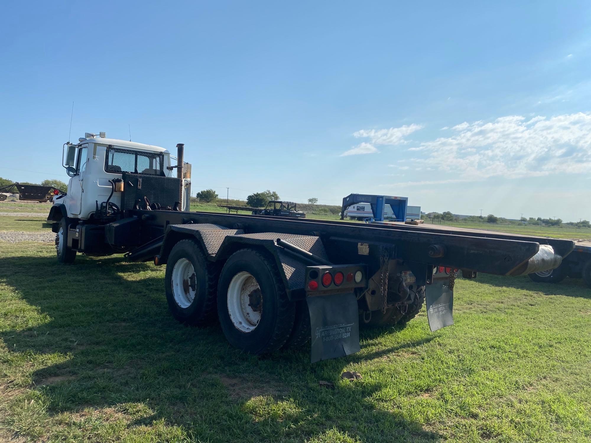 Year: 1996 Make: Mack Model: DM690S Vehicle Type: Truck Mileage: 13,623 Plate: Body Type: Trim