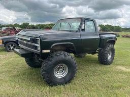 1978 Chevy 4X4 Lifted Truck - Short Wide Bed small block 400 turbo 400 Trans Dana 80 front and rear