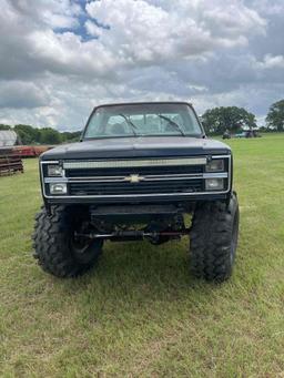 1978 Chevy 4X4 Lifted Truck - Short Wide Bed small block 400 turbo 400 Trans Dana 80 front and rear