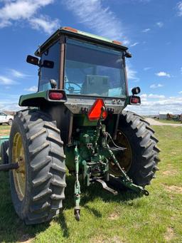 JOHN DEERE 4440 WITH LOADER 8 SPD POWER SHIFT FRONT END LOADER KD5500 9476 HRS GOOD CAB KIT ALL