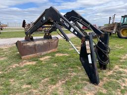 7400 QT LOADER WITH BUCKET GOOD HOSES