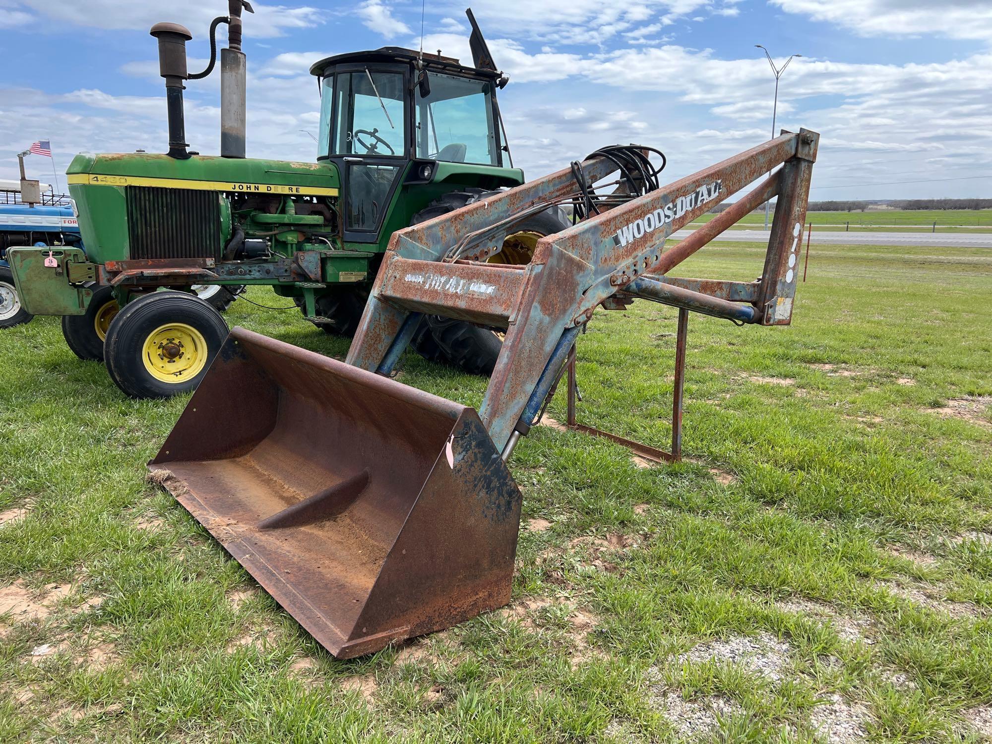 WOODS DUAL LOADER WITH BUCKET CAME OFF OF 40 SERIES JOHN DEERE