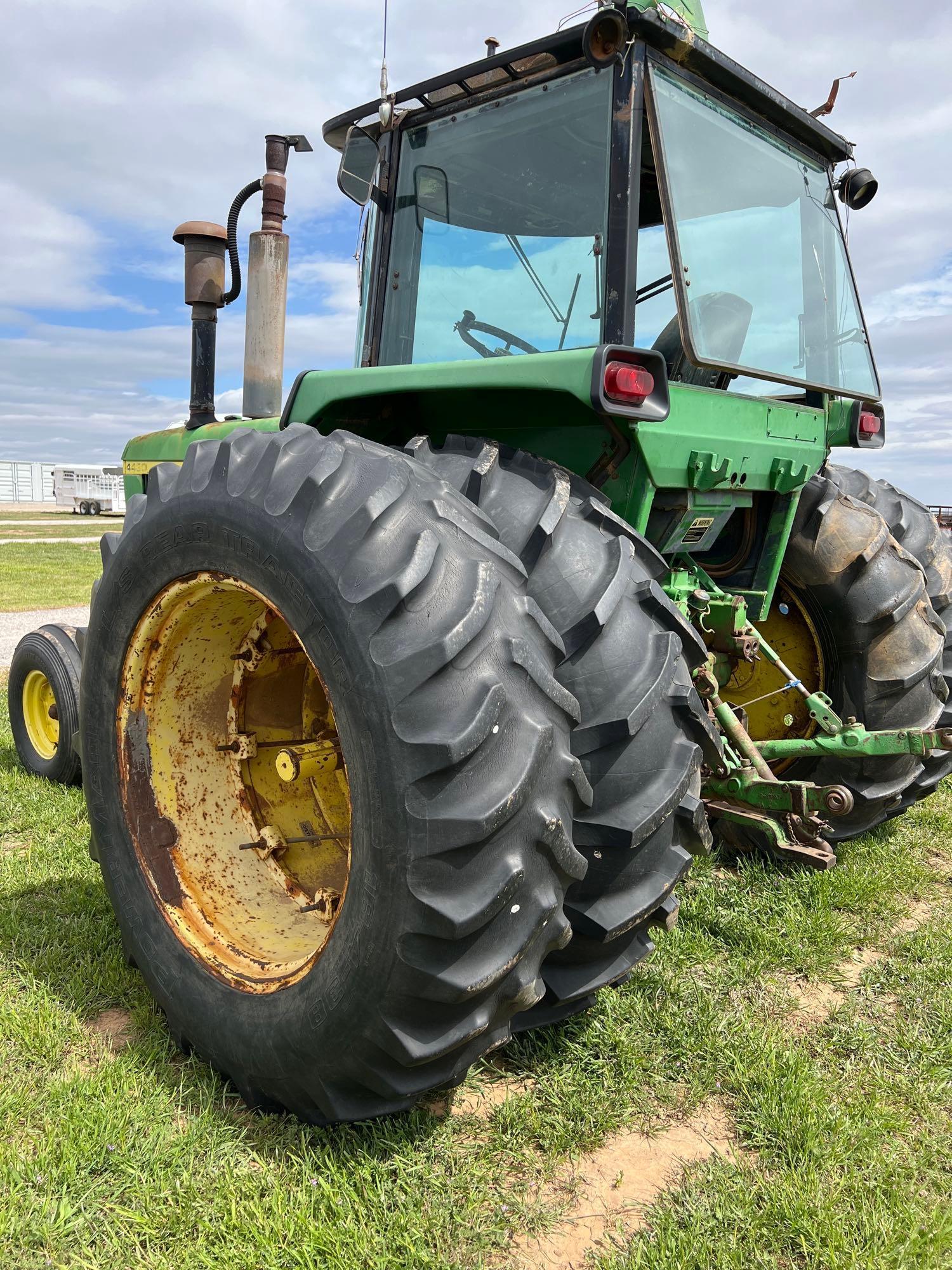 JOHN DEERE 4430 TRACTOR 2468 HOURS POWER SHIFT TRANSMISSION EQUIPPED WITH FRONT WEIGHTS AND DUALS