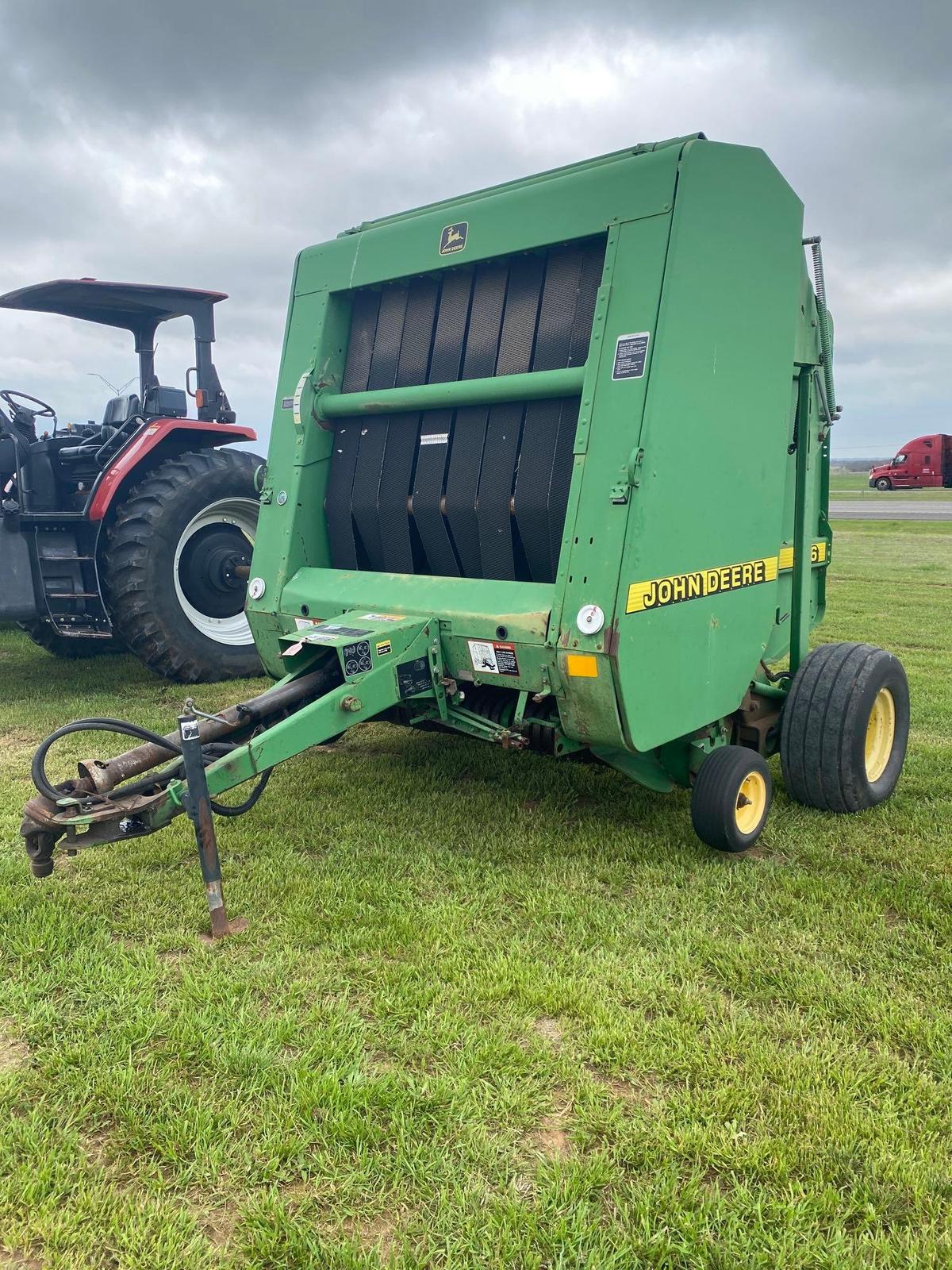 JOHN DEERE 566 ROUND BALER 15022 BALES ON IT HAS THE MONITOR MONITOR HAS BEEN REDONE BY AG EXPRESS