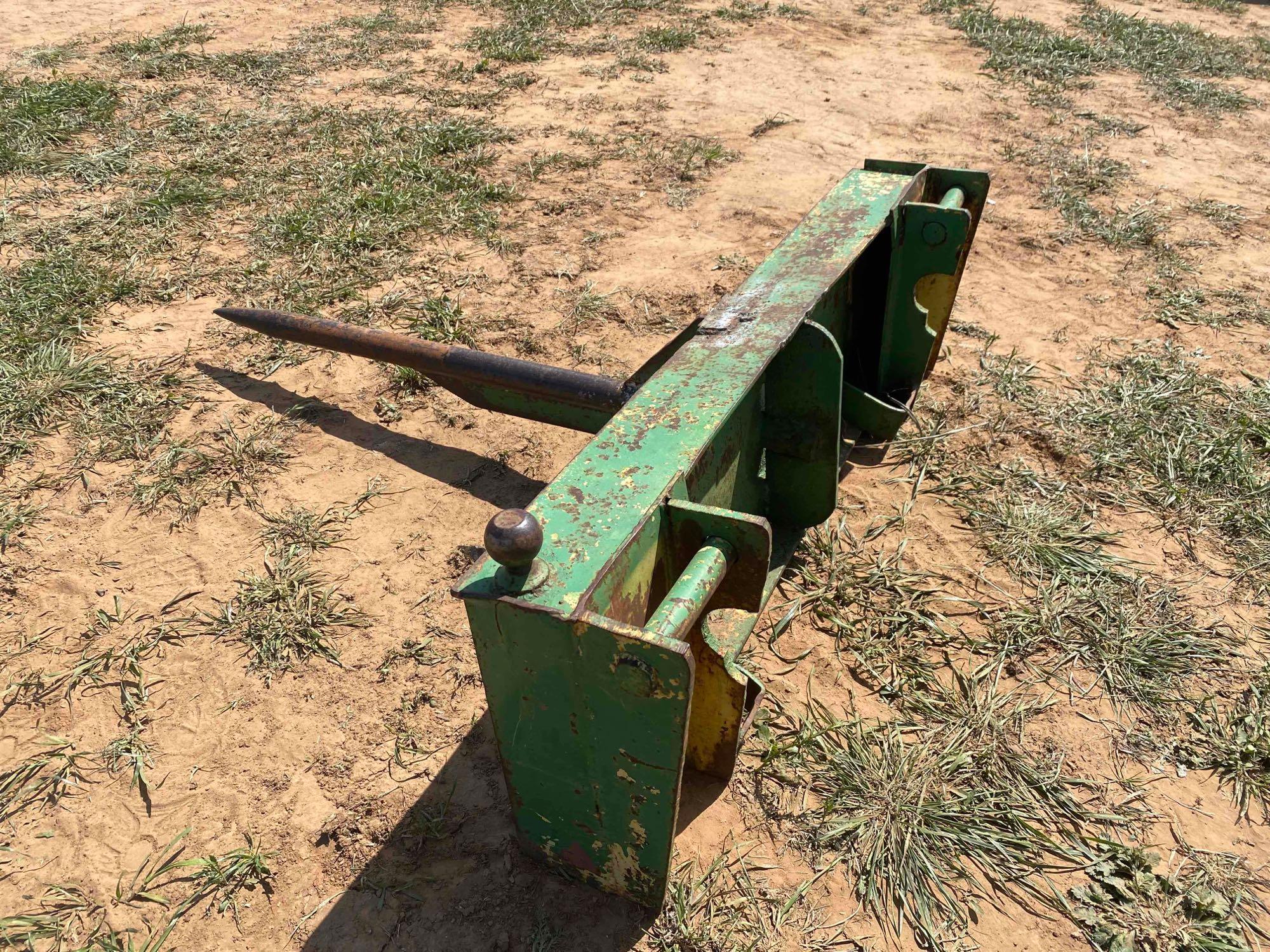 JOHN DEERE 4030... 260 LOADER SYNCRO RANGE TRANSMISSION, 2 REMOTES... 6882 HOURS, OPEN STATION... SE