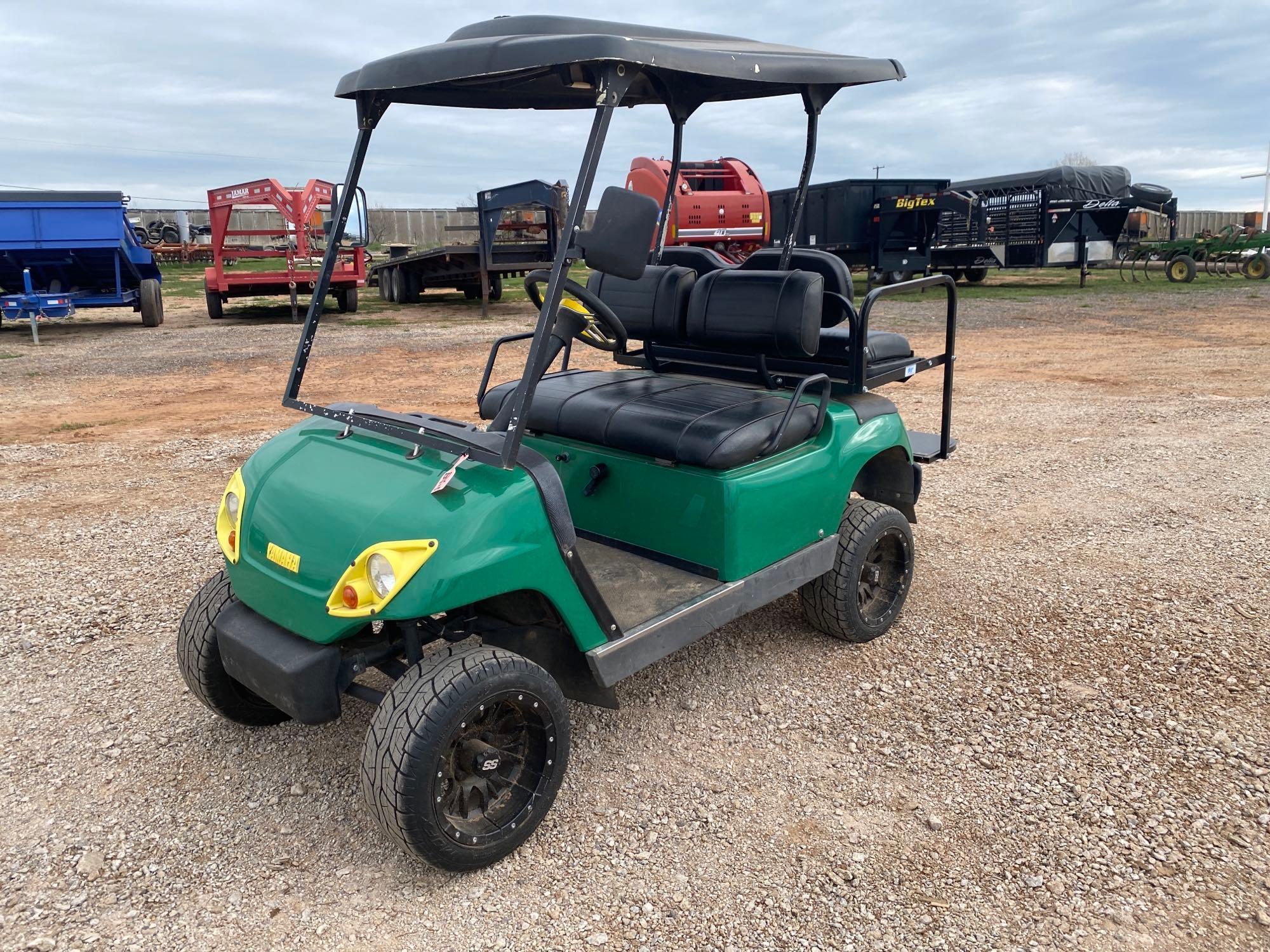 YAMAHA 2002 GOLF CART NEW TIRES, BENCH IN REAR FOLDS INTO A SEAT ELEC/OVER GAS POWERED ???????SELLS