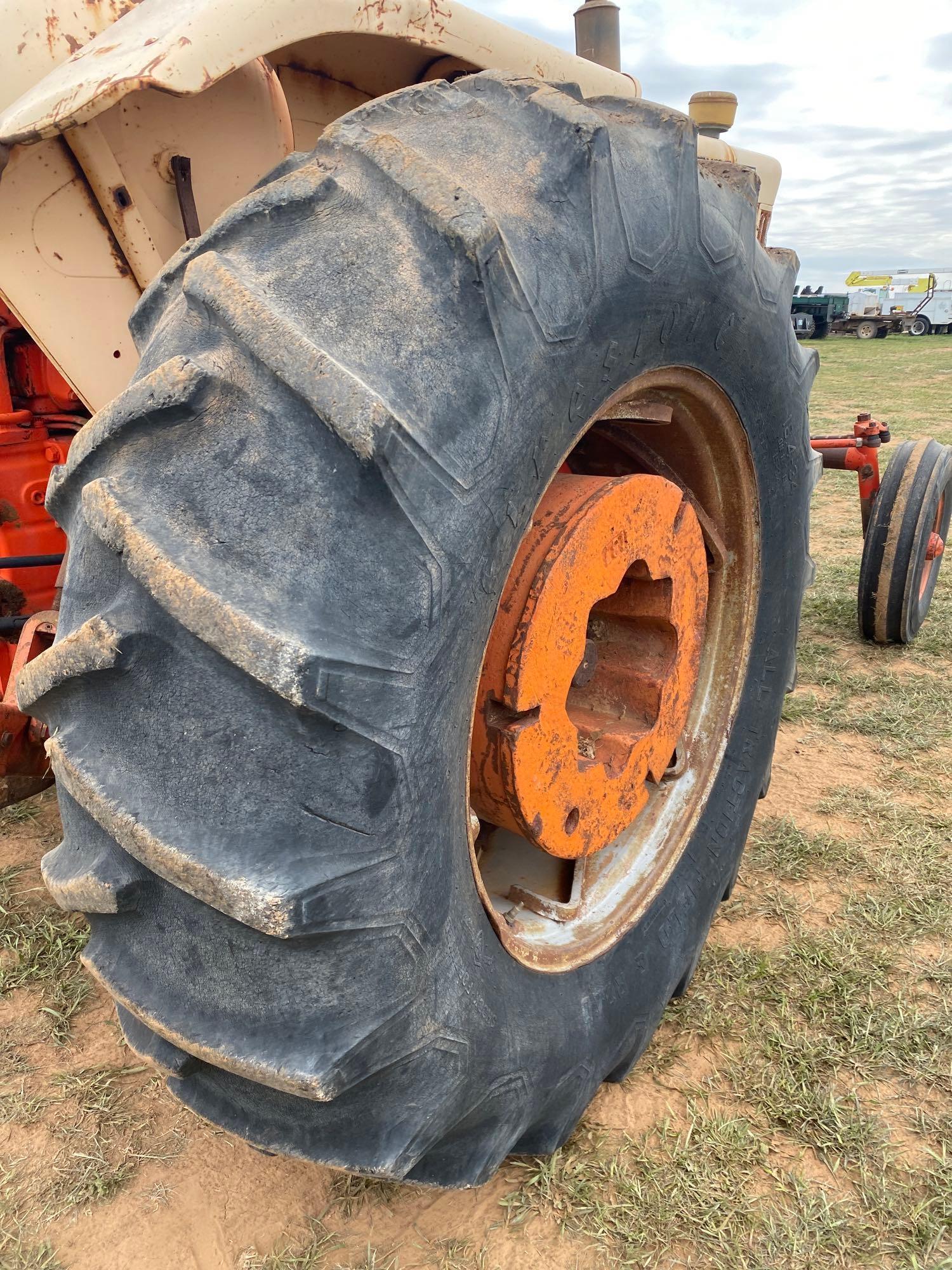 930 CASE TRACTOR COMFORT KING PROPANE POWERED 5731 HOURS