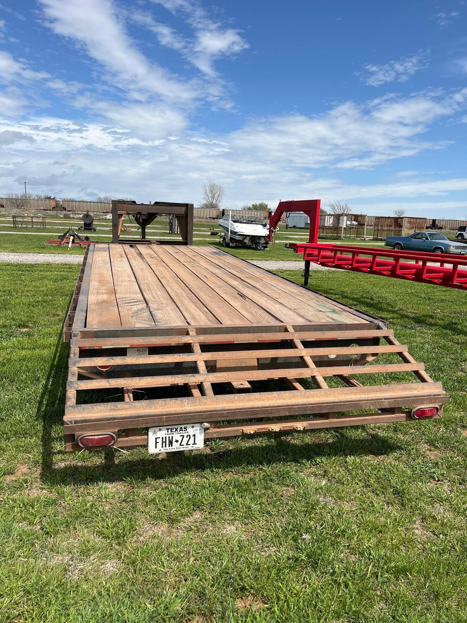 1984... BIG TEX...PULLOVER FLATBED WITH DOVE TAIL 7K 8 LUG AXLES 96" WIDE 20' DECK 3' DOVE SELLS WIT