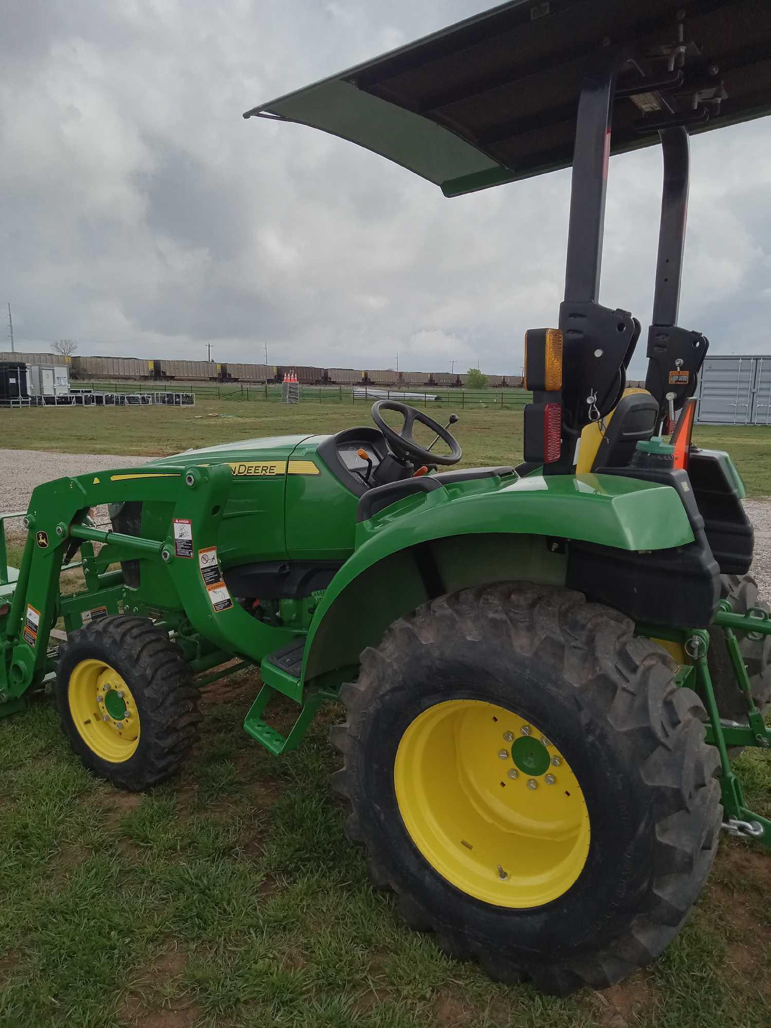 2021 JOHN DEERE 3025D TRACTOR