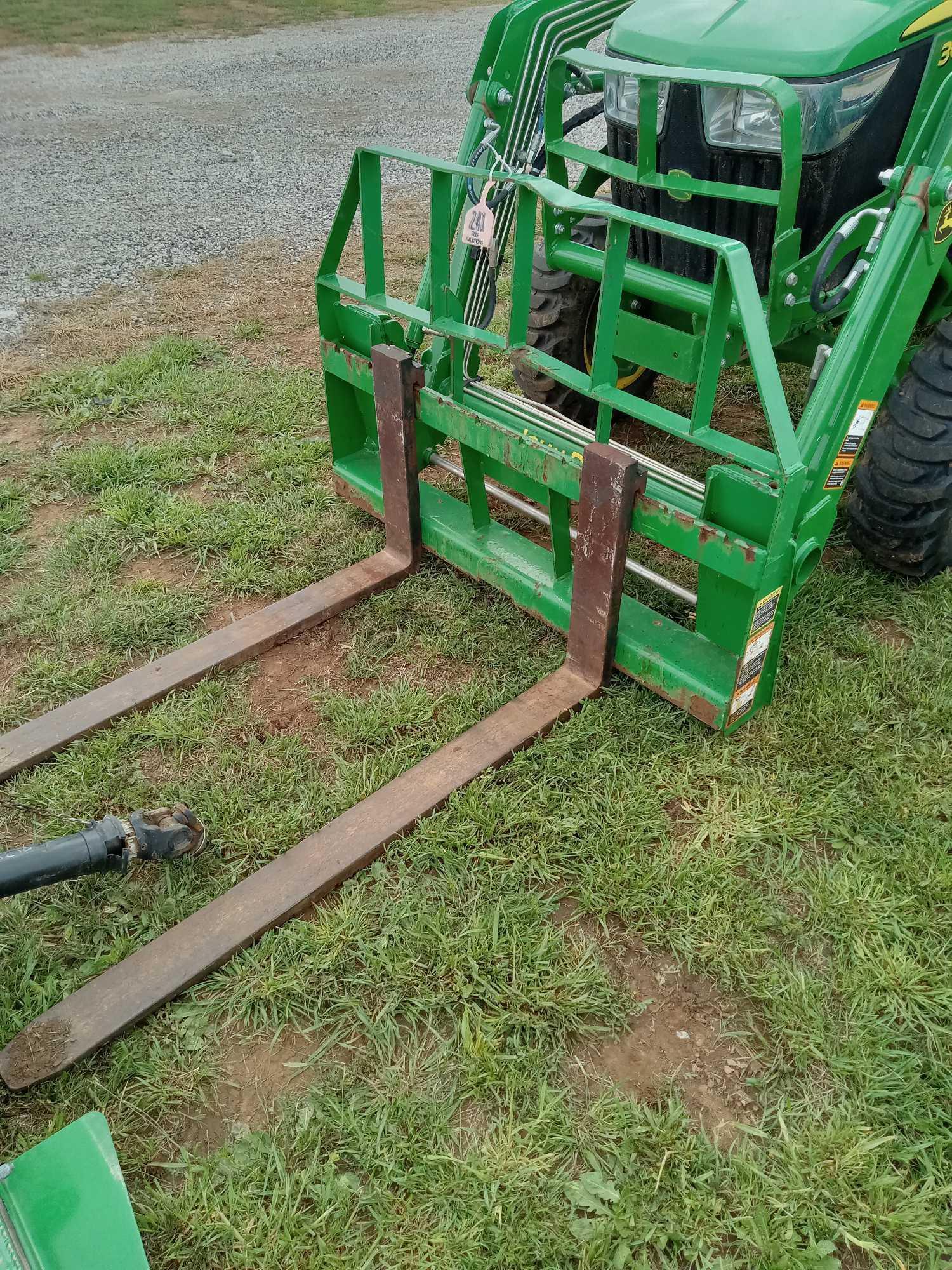 2021 JOHN DEERE 3025D TRACTOR