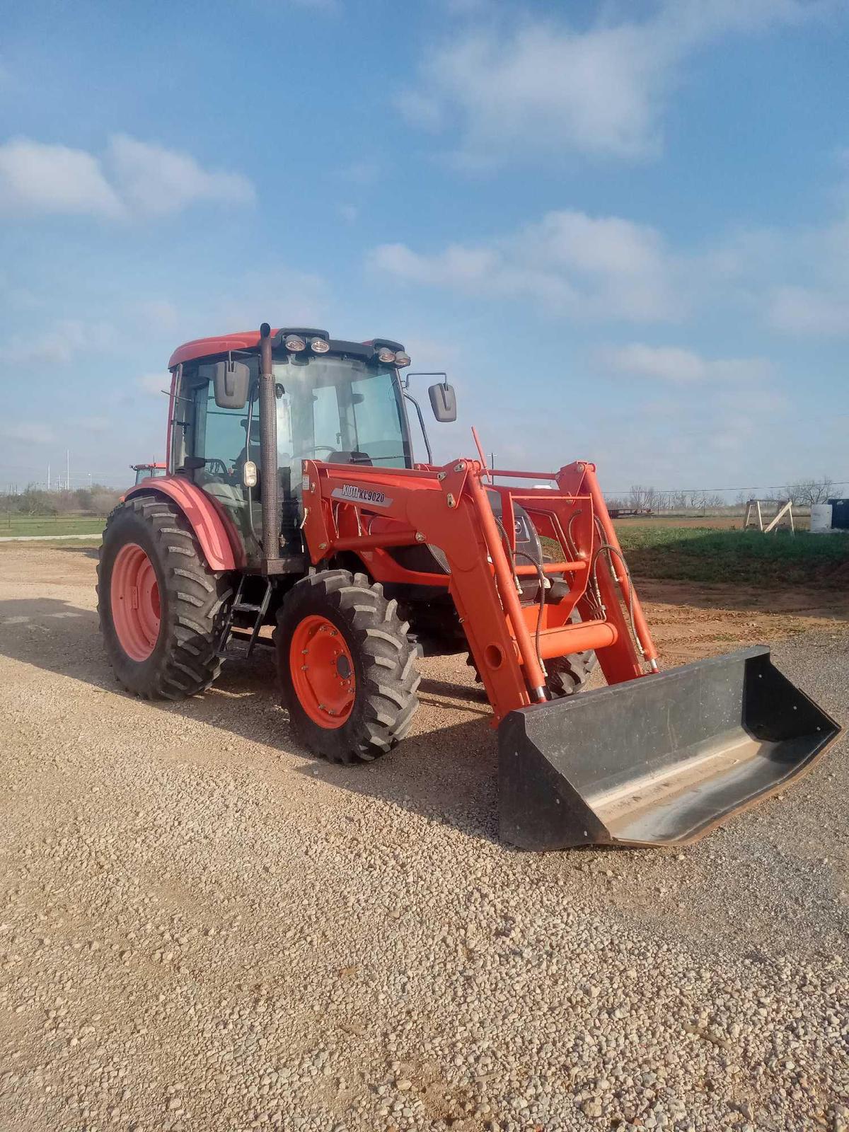 KIOTI TRACTOR WITH FRONT LOADER BUCKET