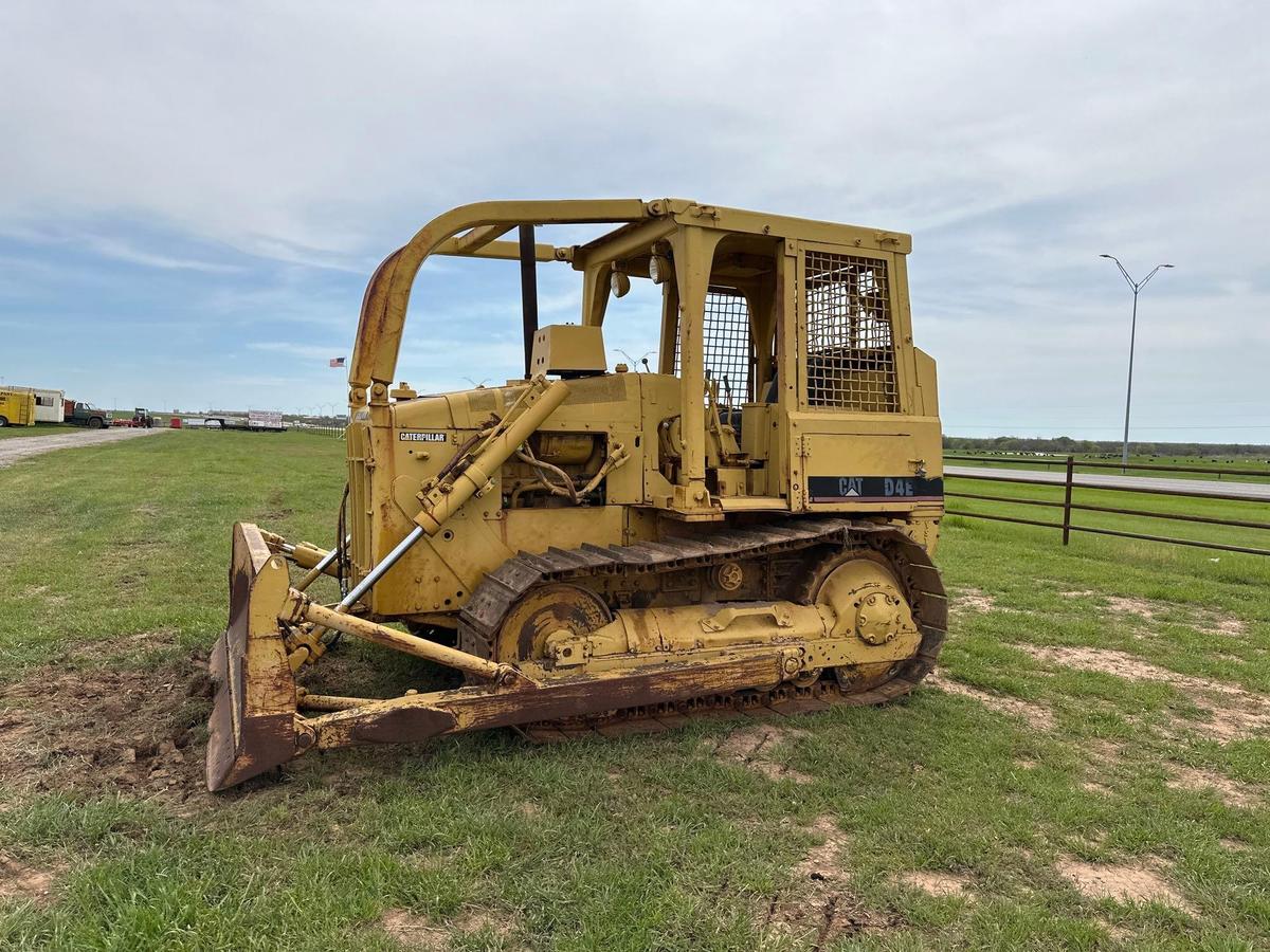 CAT BULLDOZER