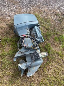 3 CYL. OUTBOARD MOTOR WITH CONTROLS