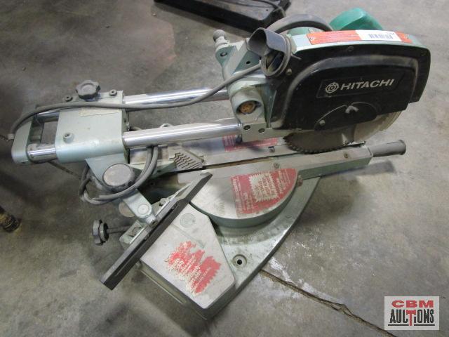 8-1/2" Hitachi C8FB2 sliding compound miter saw works