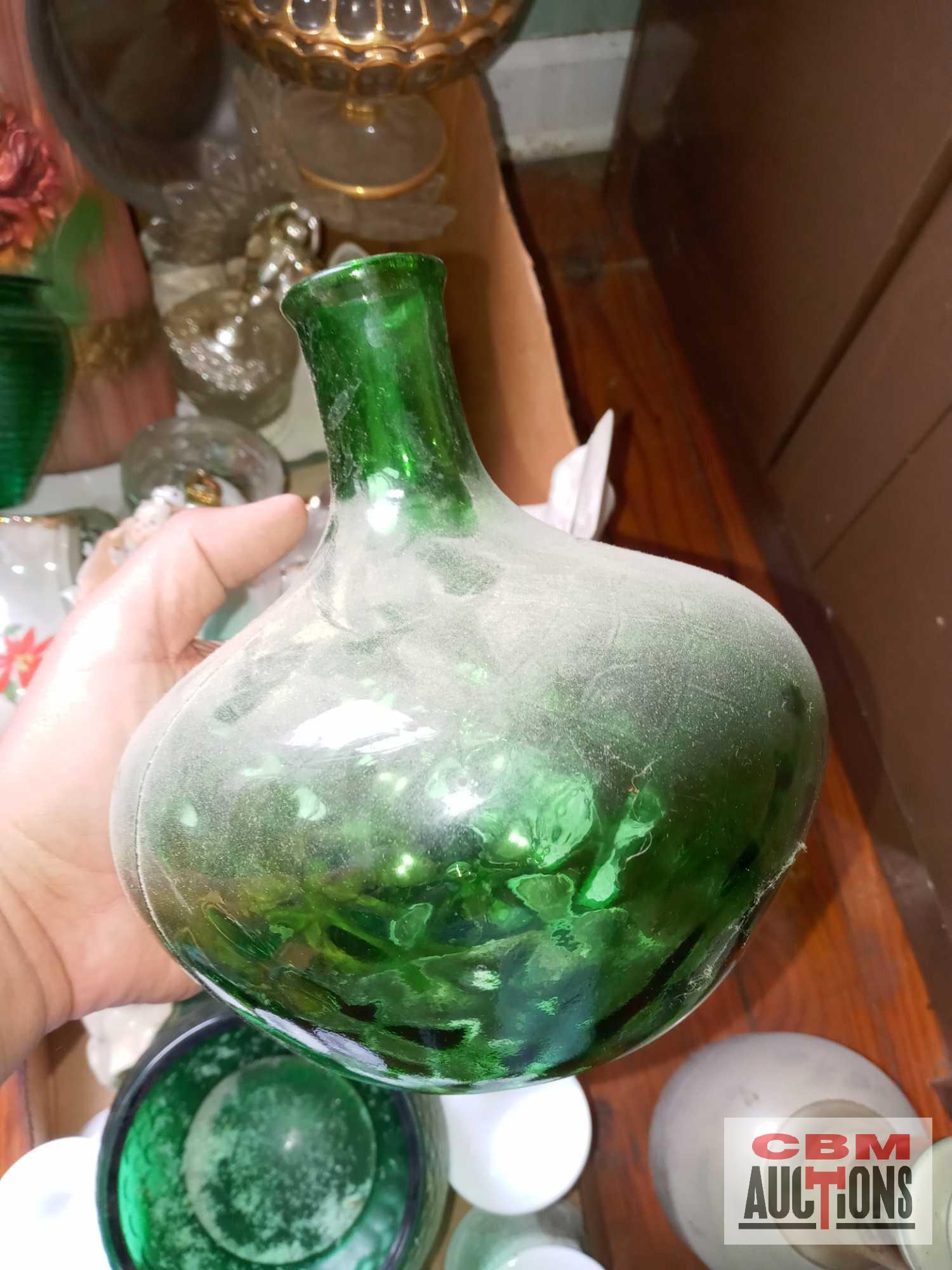 Green glassware, other glassware, decantur, tea pot
