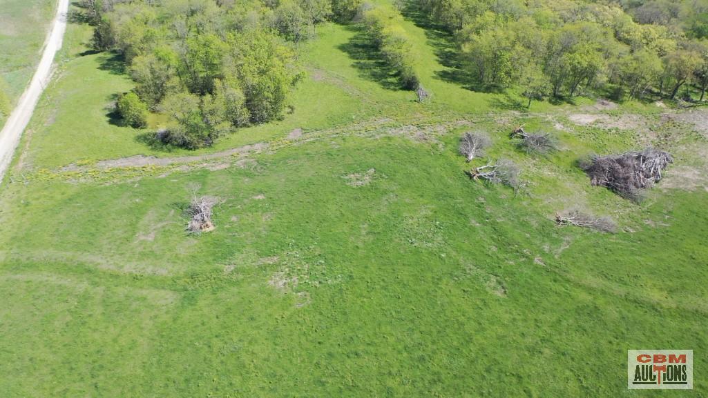 Tract 2 - 240 +or- Acres at the North East corner of 220th St. and 265th St.