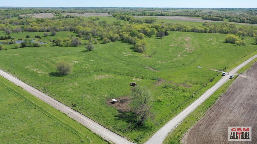 Tract 2 - 240 +or- Acres at the North East corner of 220th St. and 265th St.