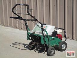 Billy Goat AE401H 19" Self propelled lawn aerator, Honda engine with water tank S#50718009 runs