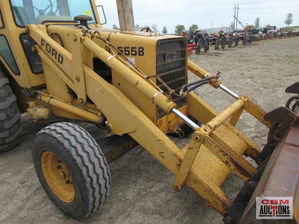 1984 Ford 555B Backhoe, 7' Front Bucket & 18" Rear Bucket S#C755622 Runs & Drives