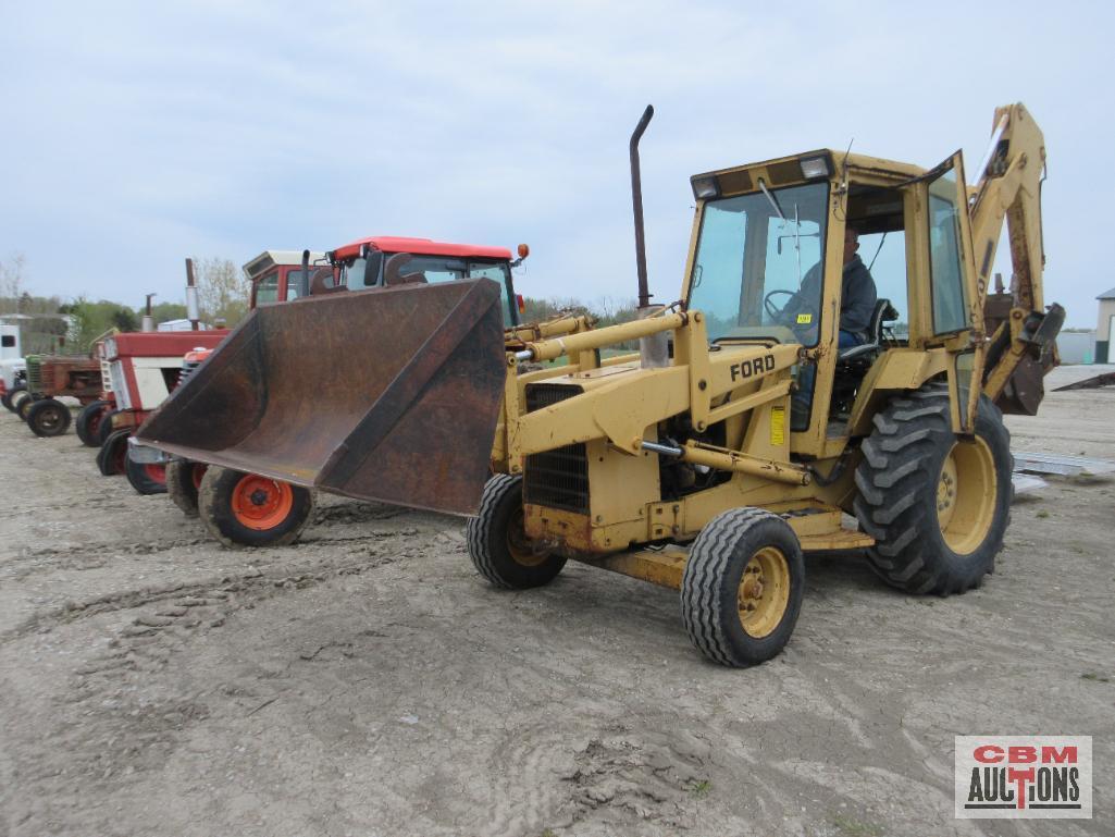 1984 Ford 555B Backhoe, 7' Front Bucket & 18" Rear Bucket S#C755622 Runs & Drives