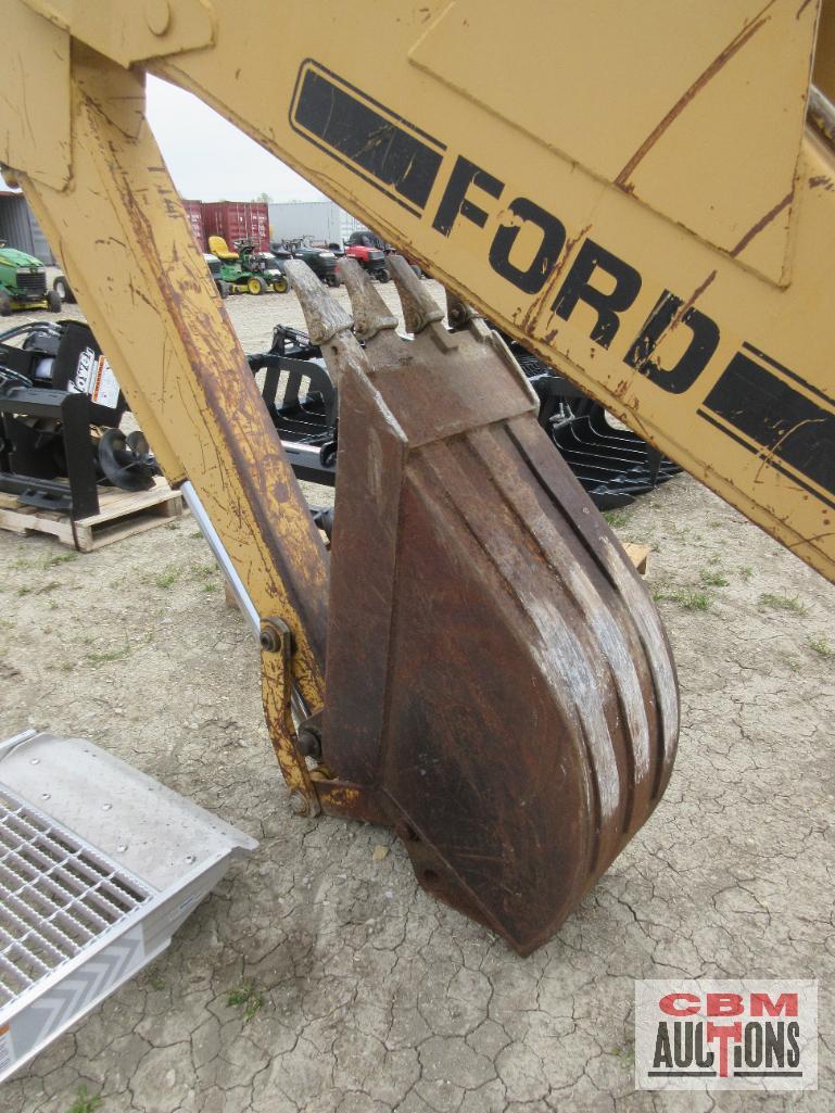 1984 Ford 555B Backhoe, 7' Front Bucket & 18" Rear Bucket S#C755622 Runs & Drives