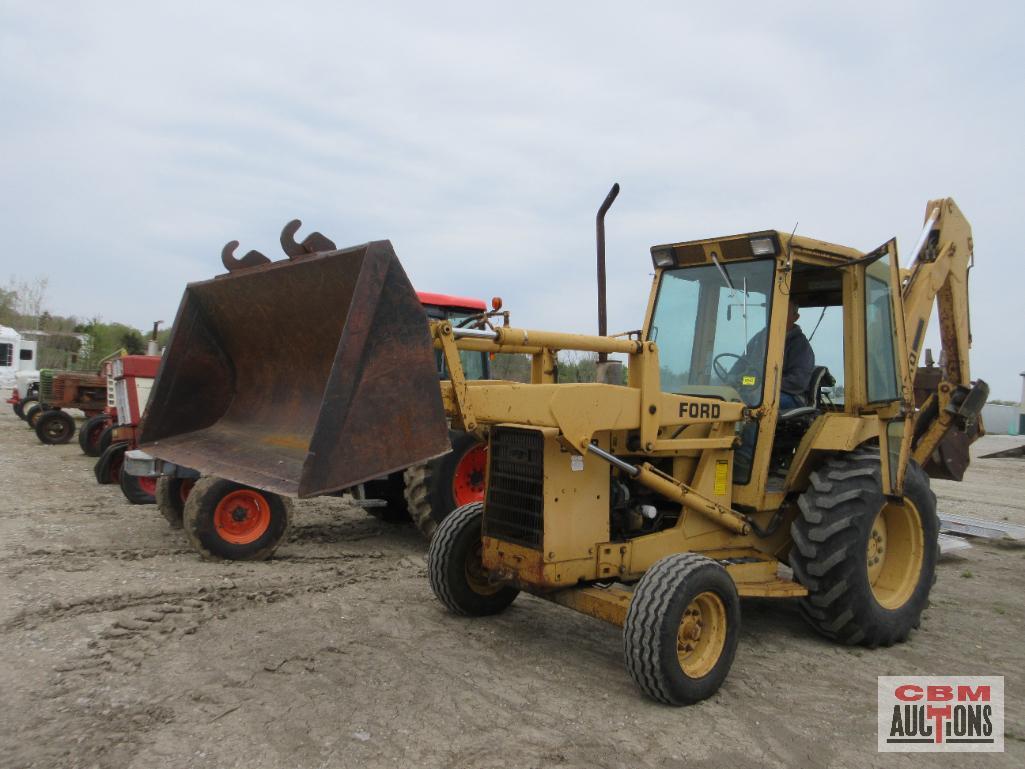 1984 Ford 555B Backhoe, 7' Front Bucket & 18" Rear Bucket S#C755622 Runs & Drives