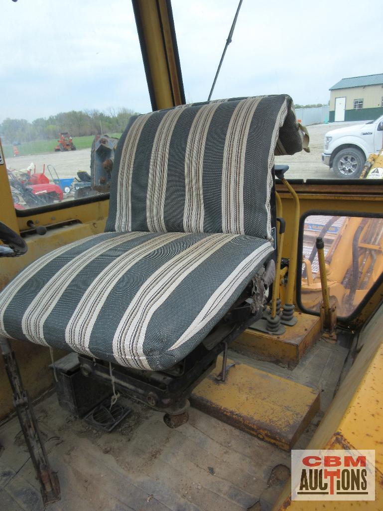 1984 Ford 555B Backhoe, 7' Front Bucket & 18" Rear Bucket S#C755622 Runs & Drives