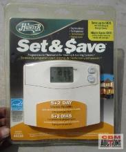 Hunter 44100 Set & Save Programmable Thermostat& Cooling... *CRM