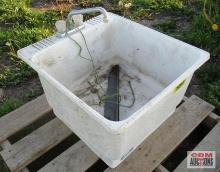 White Plastic Utility Sink w/ Legs...